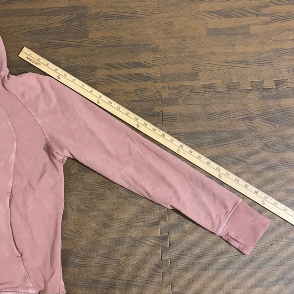 LIKE NEW | Lululemon | Snuggly Sweatshirt | Rustic Red/Pink | Size 6 - Picture 10 of 10